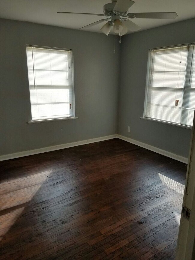 Building Photo - Great Rental!