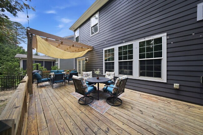 Building Photo - Welcome Home to 8626 Sagekirk Ct