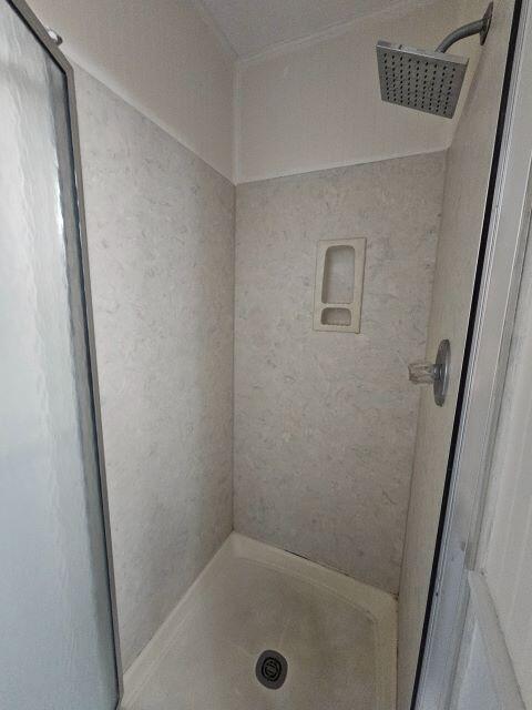 Building Photo - 213 Hillside Dr