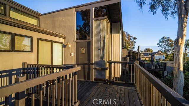 Building Photo - 2101 Glenneyre St