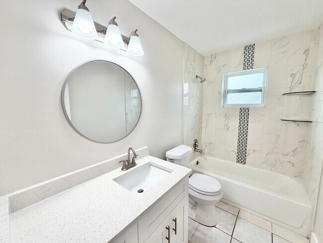 Building Photo - PIKUS (5356 24th Ave SW)