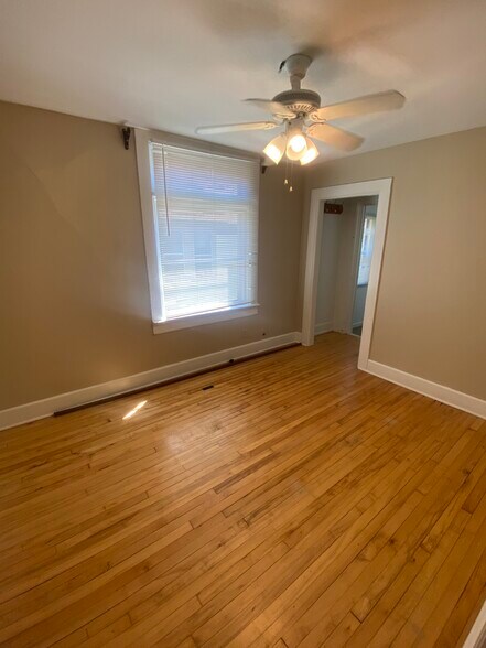 Bedroom 1 - 1720 N Astor St