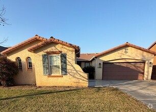 Building Photo - 4 Bedroom, 2 bath in Williams Ranch