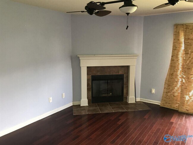 Building Photo - 133 Belle Haven Dr