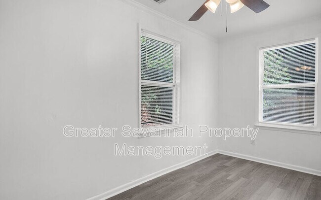 Building Photo - 612 W 42nd St