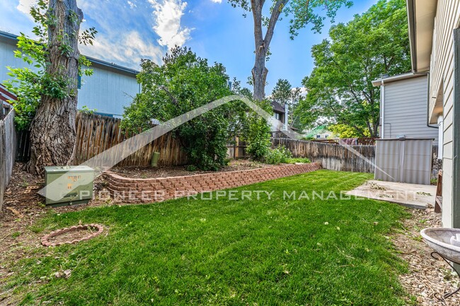 Building Photo - Charming Home with Central AC & 2 Car Garage!