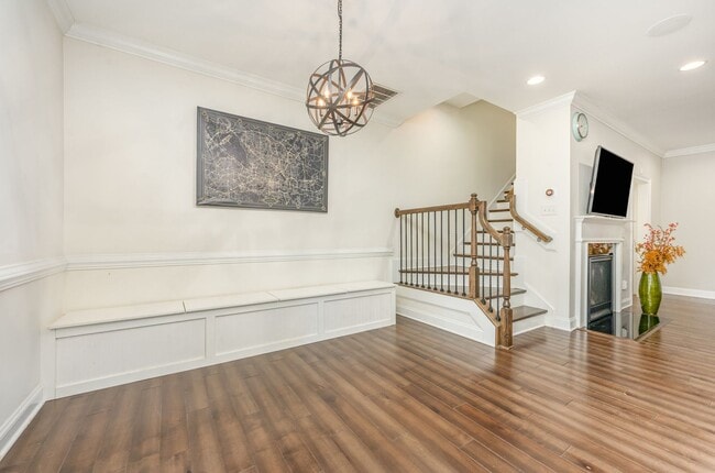 Building Photo - Impressive Townhome in Popular Five Points - Inside the Beltline Location