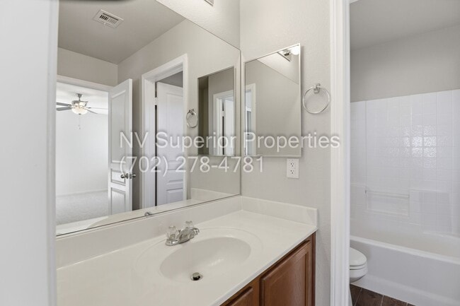 Building Photo - Henderson!!! Community: Cadence!! Brand New Carpet!! 4 Bedrooms!!! Bed & Full bath downstairs!! L...