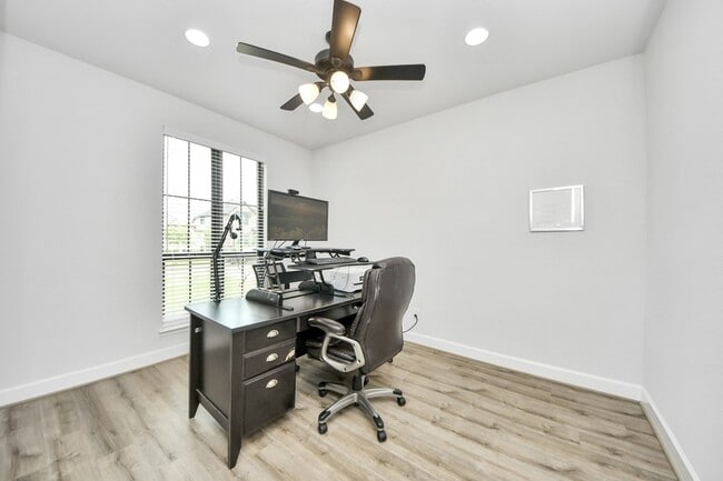 Building Photo - 2035 Taylor Marie Trl