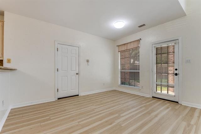 Building Photo - 3720 Southport Dr