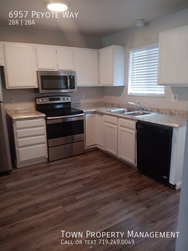 Building Photo - 6957 Peyote Way