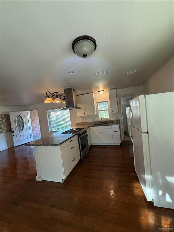 Building Photo - 27 S 6th St