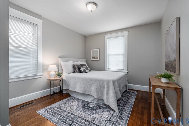 Building Photo - 3108 Stockton St