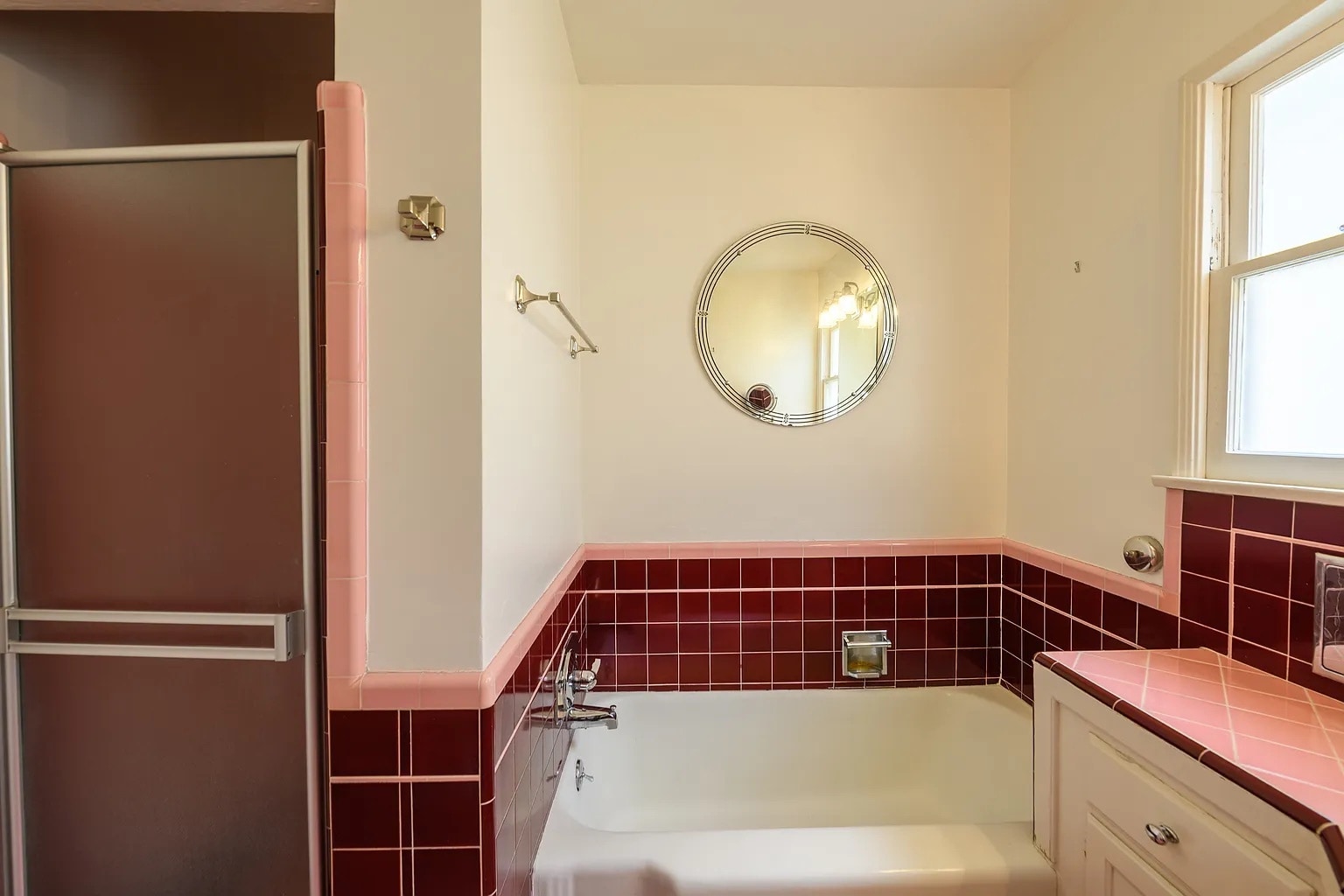 Building Photo - 10723 Ashton Ave