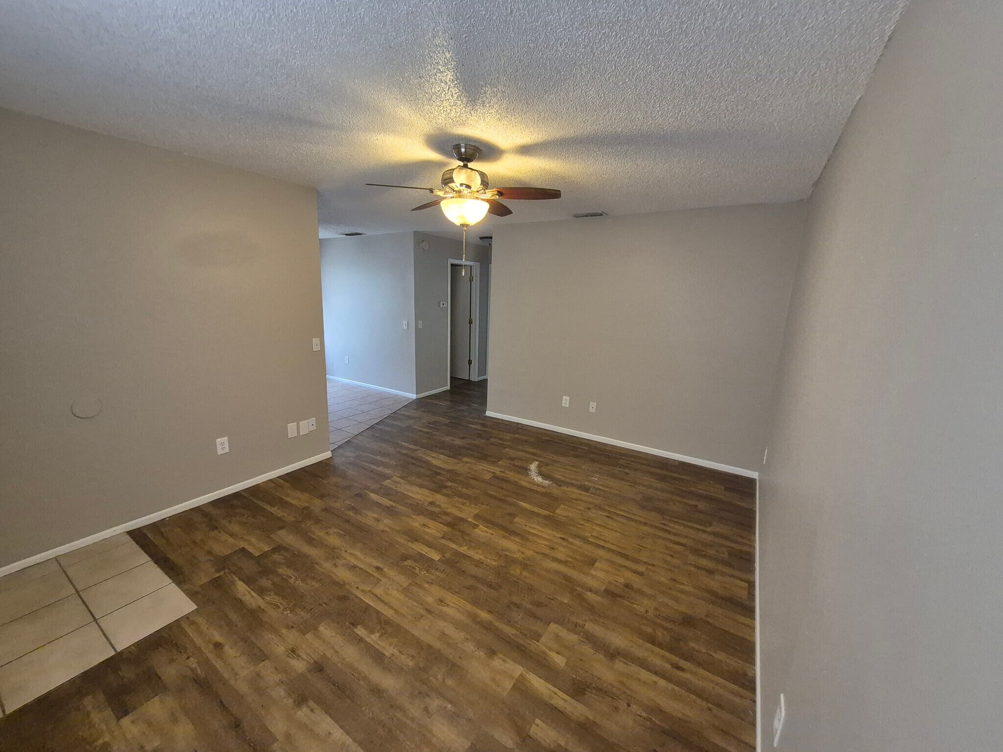 Building Photo - 1305 Markham Ave