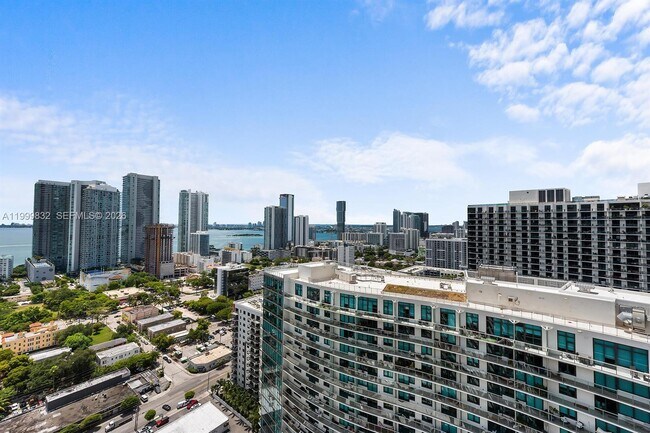 Building Photo - 3301 NE 1st Ave