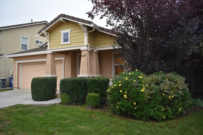 Building Photo - 570 Barclay Way