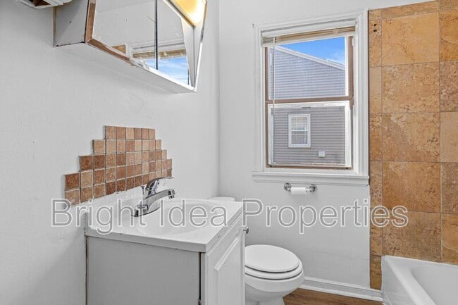 Building Photo - 4011 Welcome Ave N