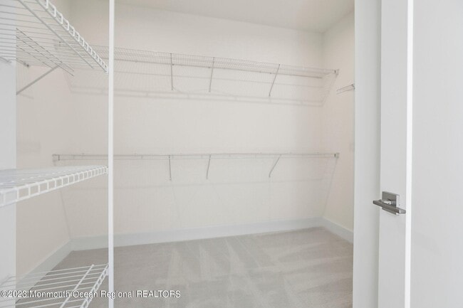 Building Photo - 3 Valiant Ct