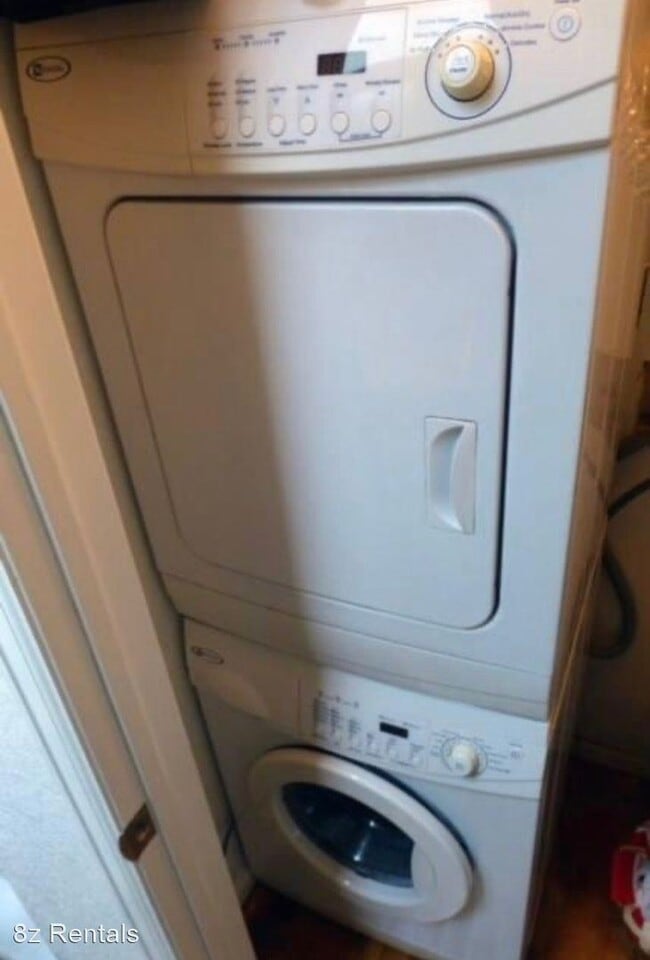 Building Photo - 1 br, 1 bath House - 2746 Downing St