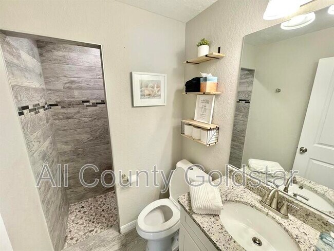 Building Photo - 6253 Magee St