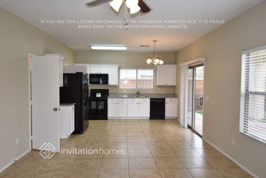 Building Photo - 2774 S Southwind Dr