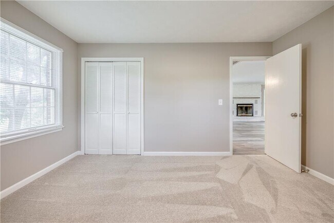 Building Photo - 2174 GA-323