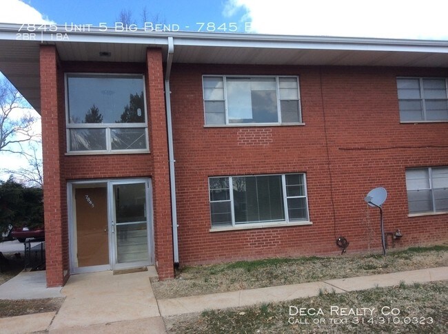 Primary Photo - 2 Bedroom Apartment in Webster Groves