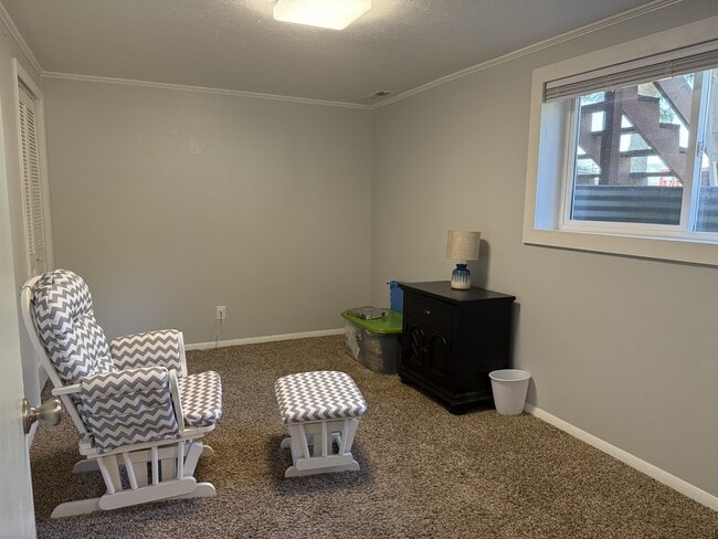 Building Photo - 435 Fuhriman Dr