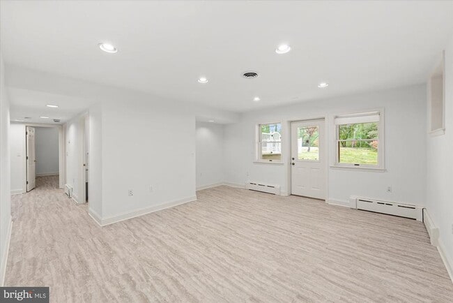 Building Photo - 6013 Selvyn Rd