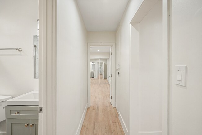 Building Photo - 11461 Albers St