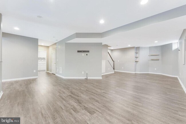 Building Photo - 20152 Boxwood Pl