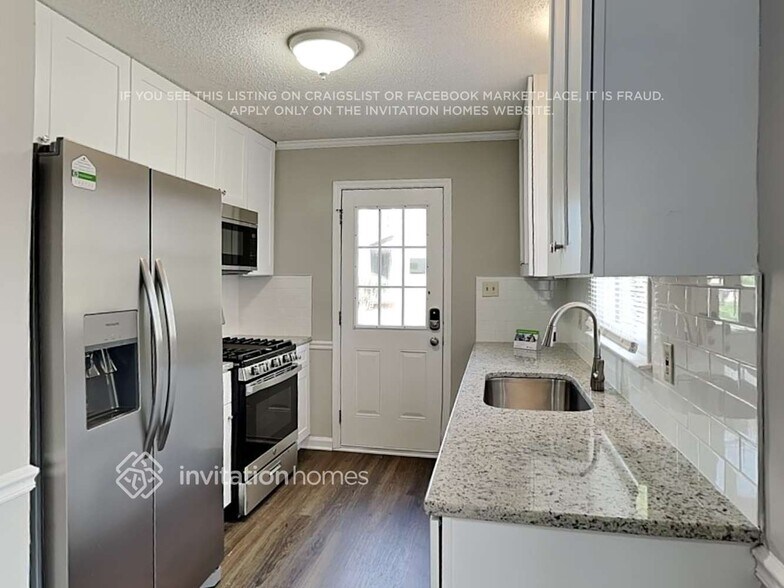 Building Photo - 300 Southland Rd