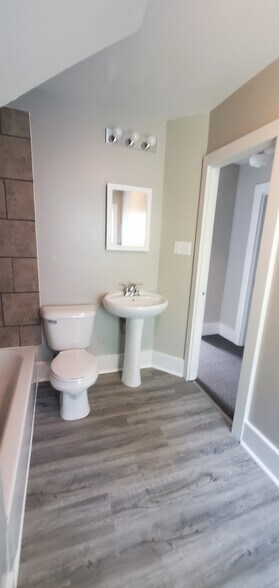 Building Photo - 1606 McDonough St