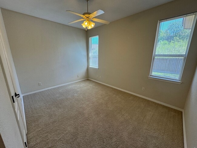 Building Photo - 1712 Iron Jacket Trail