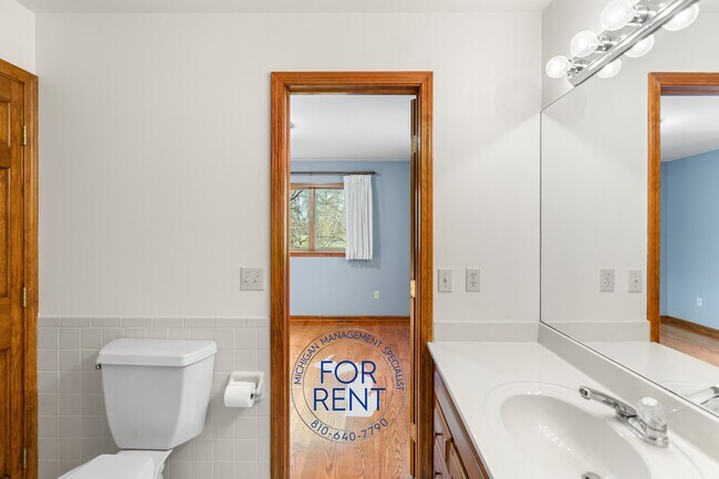 Building Photo - 7255 E Baldwin Rd