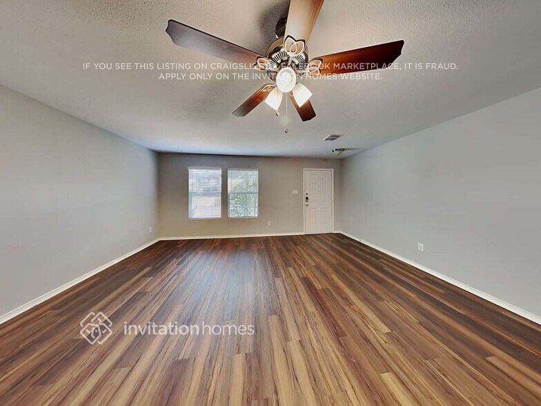 Building Photo - 5401 New Castleton Ln