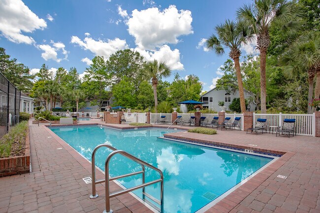 Building Photo - Huntington Lakes Apartments