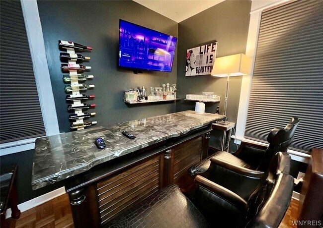 Building Photo - 25 Whitney Pl