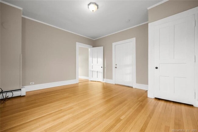 Building Photo - 49 Atwater Ave