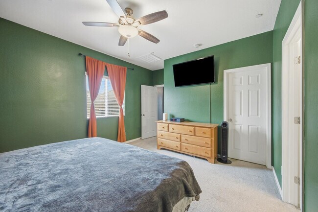 Building Photo - 21359 W Alvarado Rd