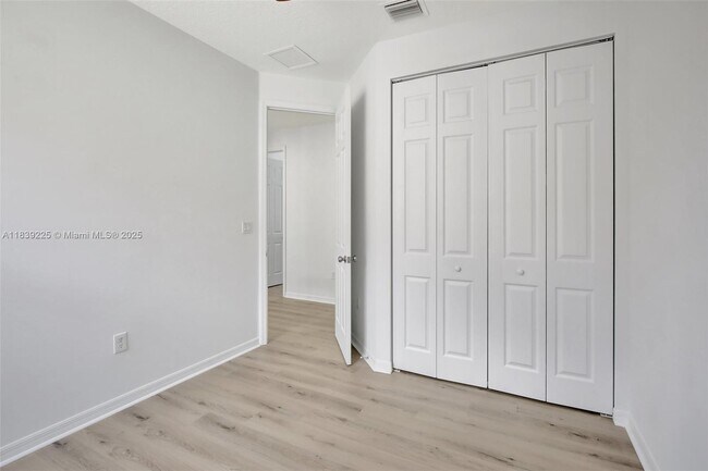 Building Photo - 9135 SW 36th Mnr