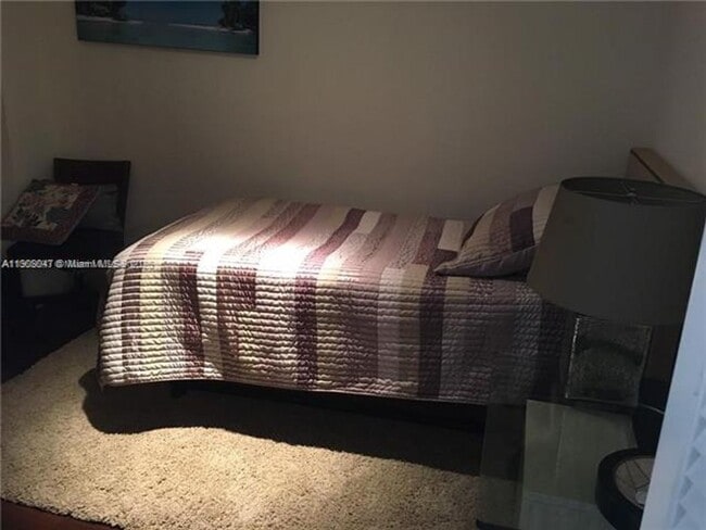 Building Photo - 881 Ocean Dr