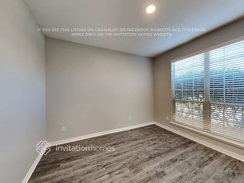 Building Photo - 713 Mistymoor Ln