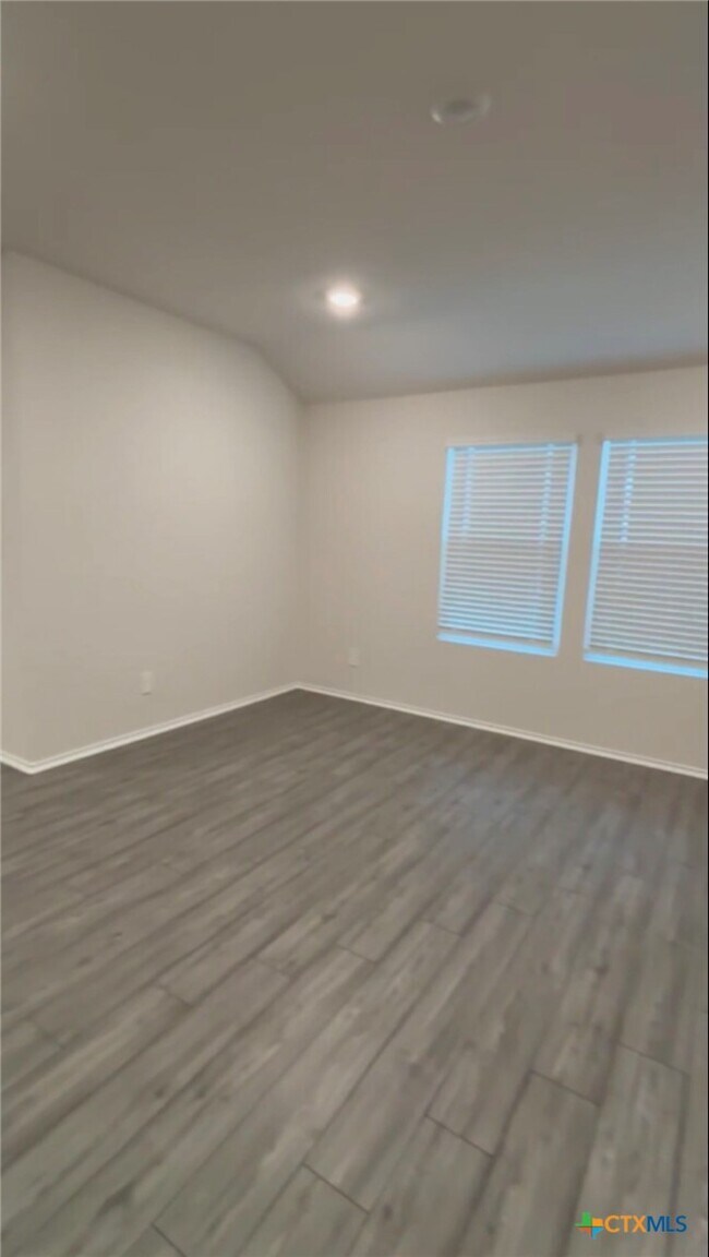 Building Photo - 208 Ida Lp