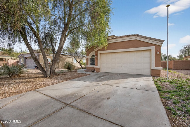 Building Photo - 2130 Sabino Ln