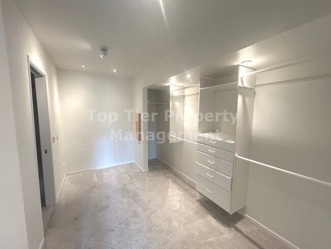 Building Photo - ***NEWLY RENOVATED 2 bed, 2 bath Townhouse in Carlsbad / La Costa - Available 06/01***