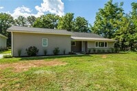Building Photo - 617 Dewitt Rd