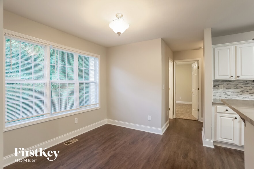 Building Photo - 125 Devynwood Ct