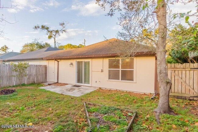 Building Photo - 66 7th St